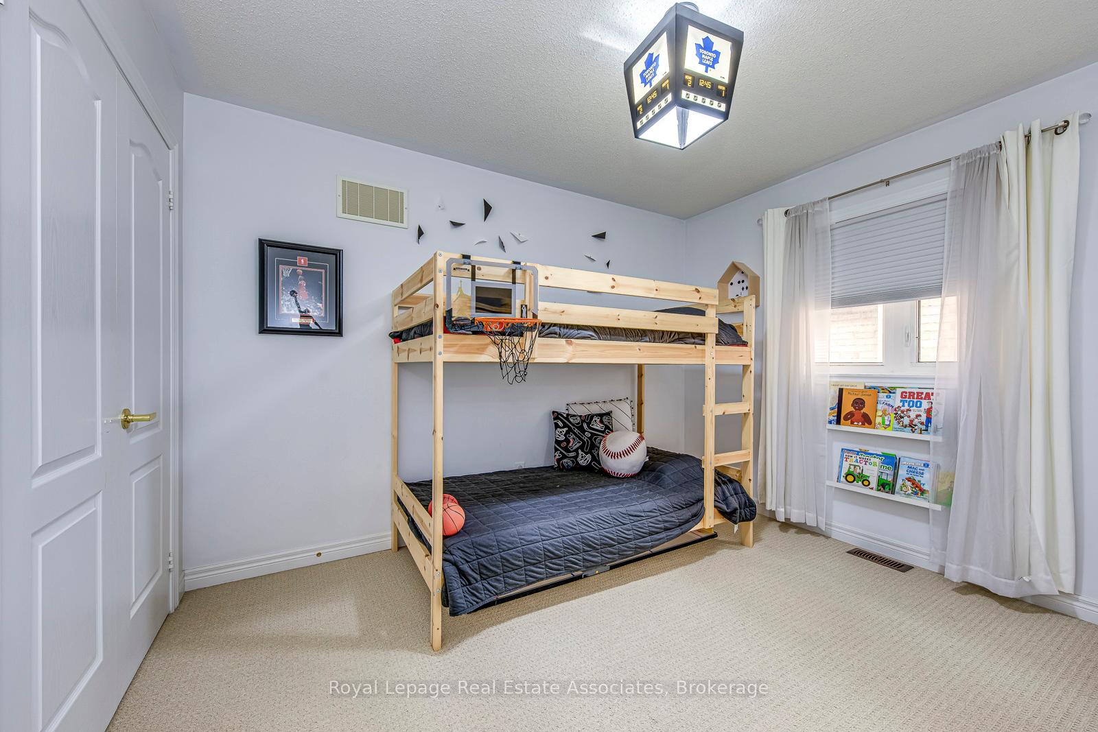 Photo 35 of 191 Holmes Crescent, Milton, Scott — HOMEH