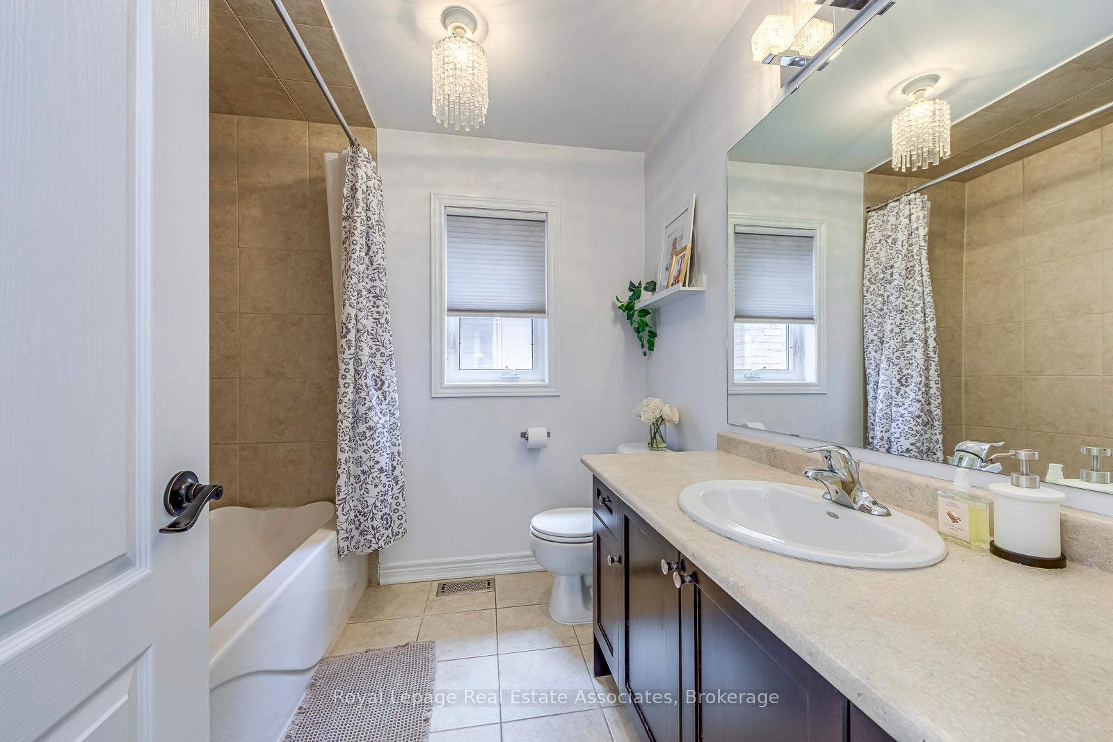 Photo 36 of 191 Holmes Crescent, Milton, Scott — HOMEH