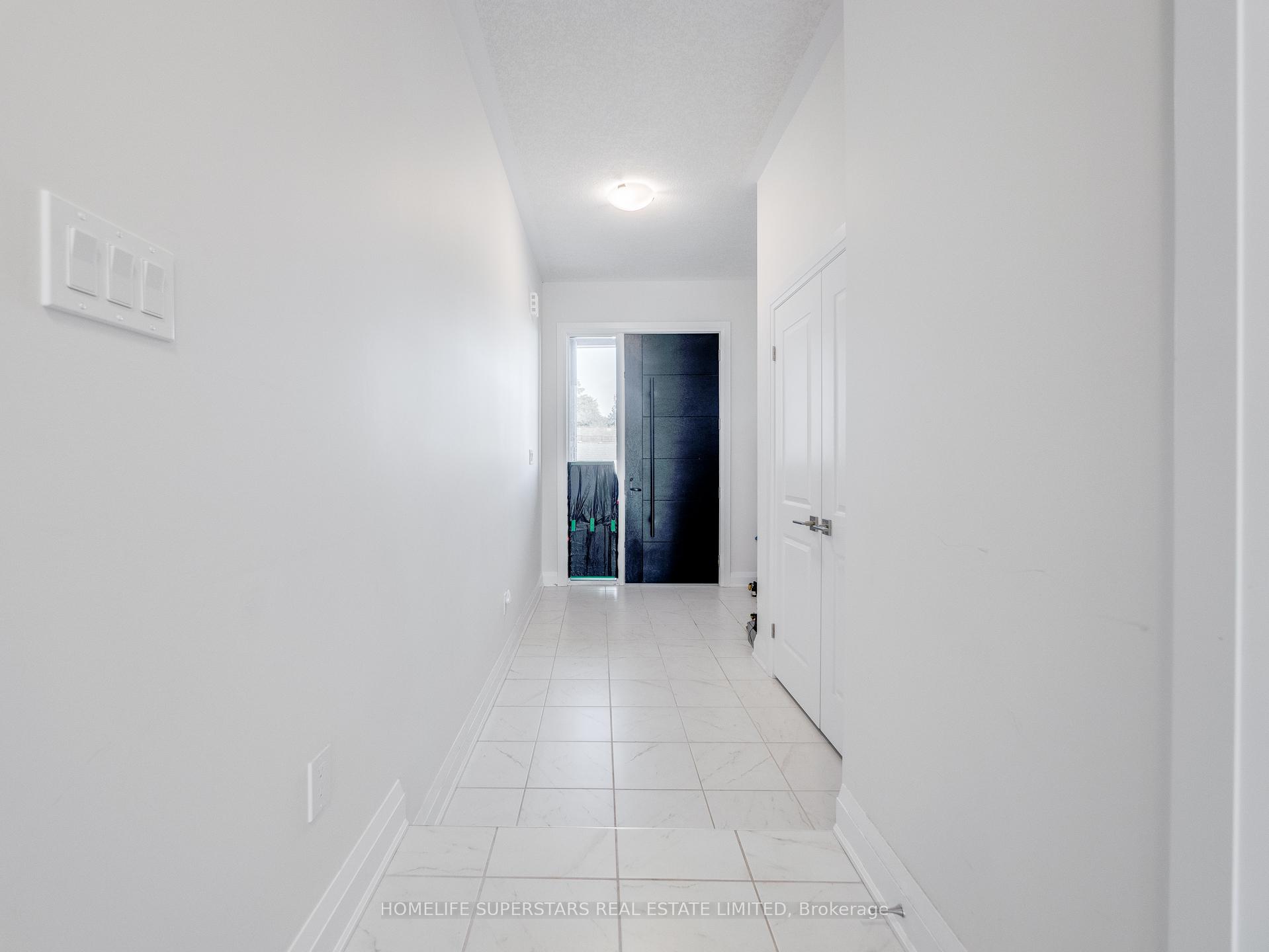 Photo 6 of 645 Benninger Drive, Kitchener — HOMEH