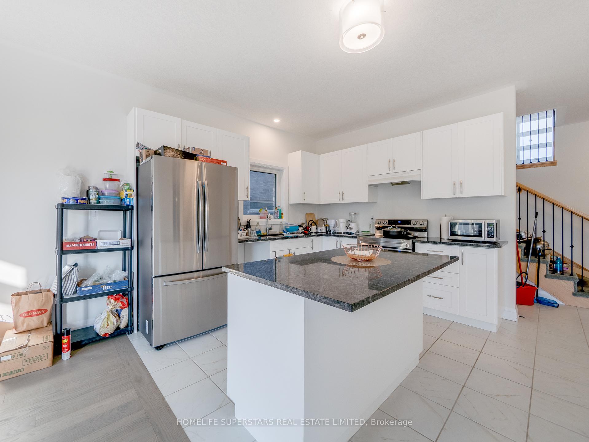 Photo 14 of 645 Benninger Drive, Kitchener — HOMEH