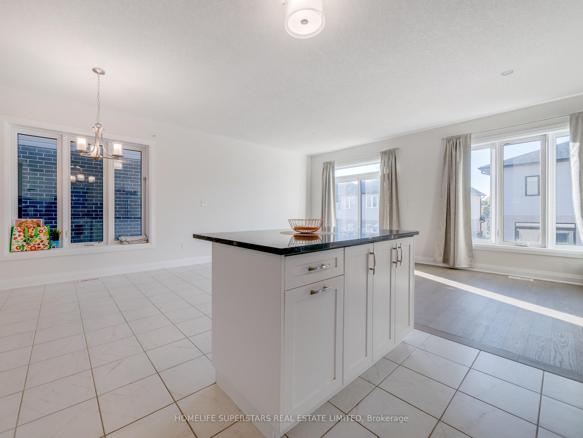 Photo 16 of 645 Benninger Drive, Kitchener — HOMEH
