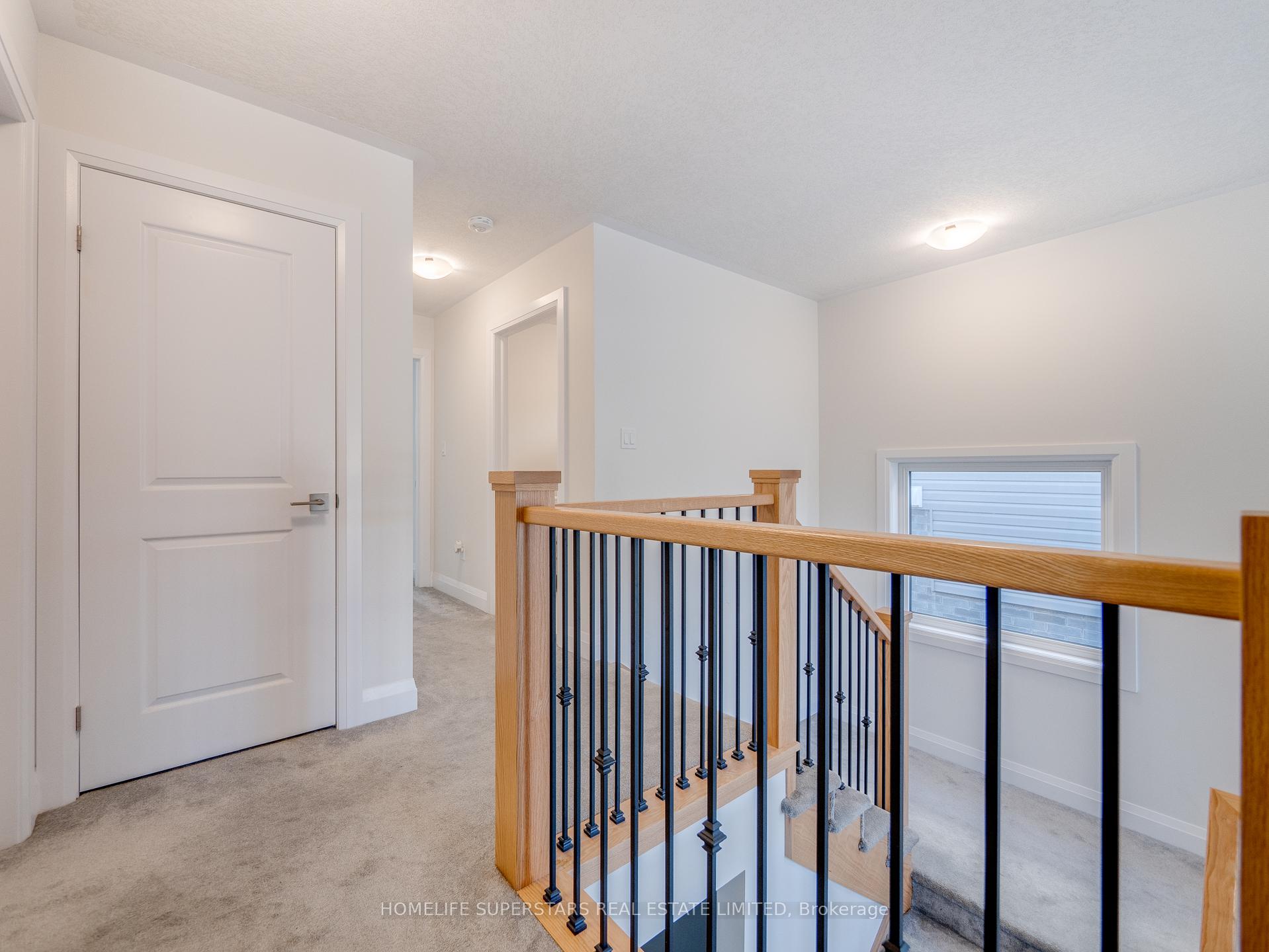 Photo 23 of 645 Benninger Drive, Kitchener — HOMEH