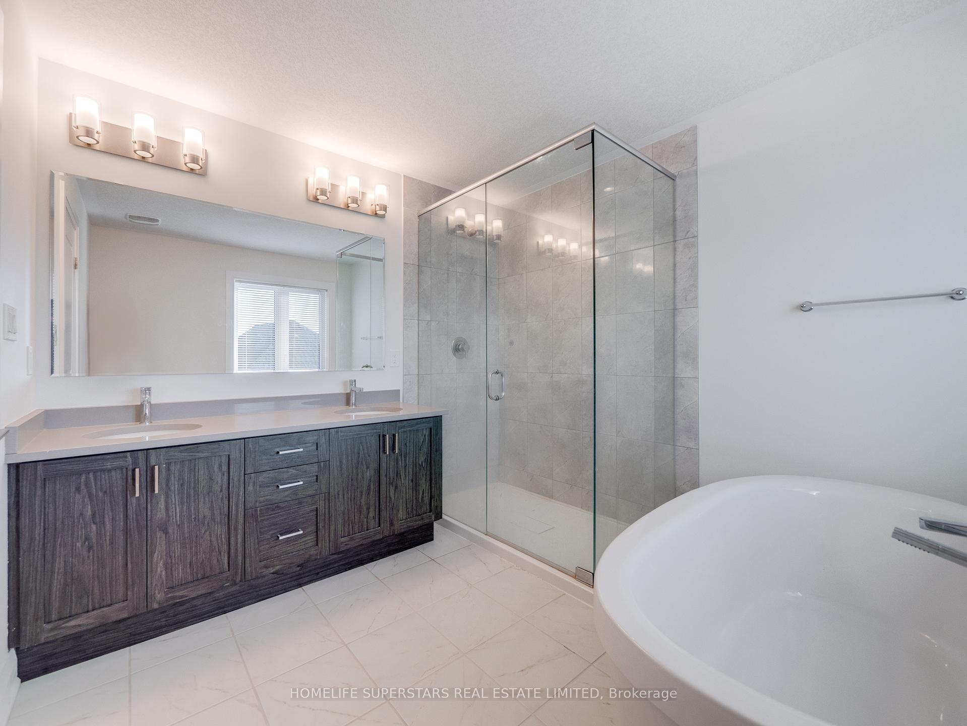 Photo 27 of 645 Benninger Drive, Kitchener — HOMEH
