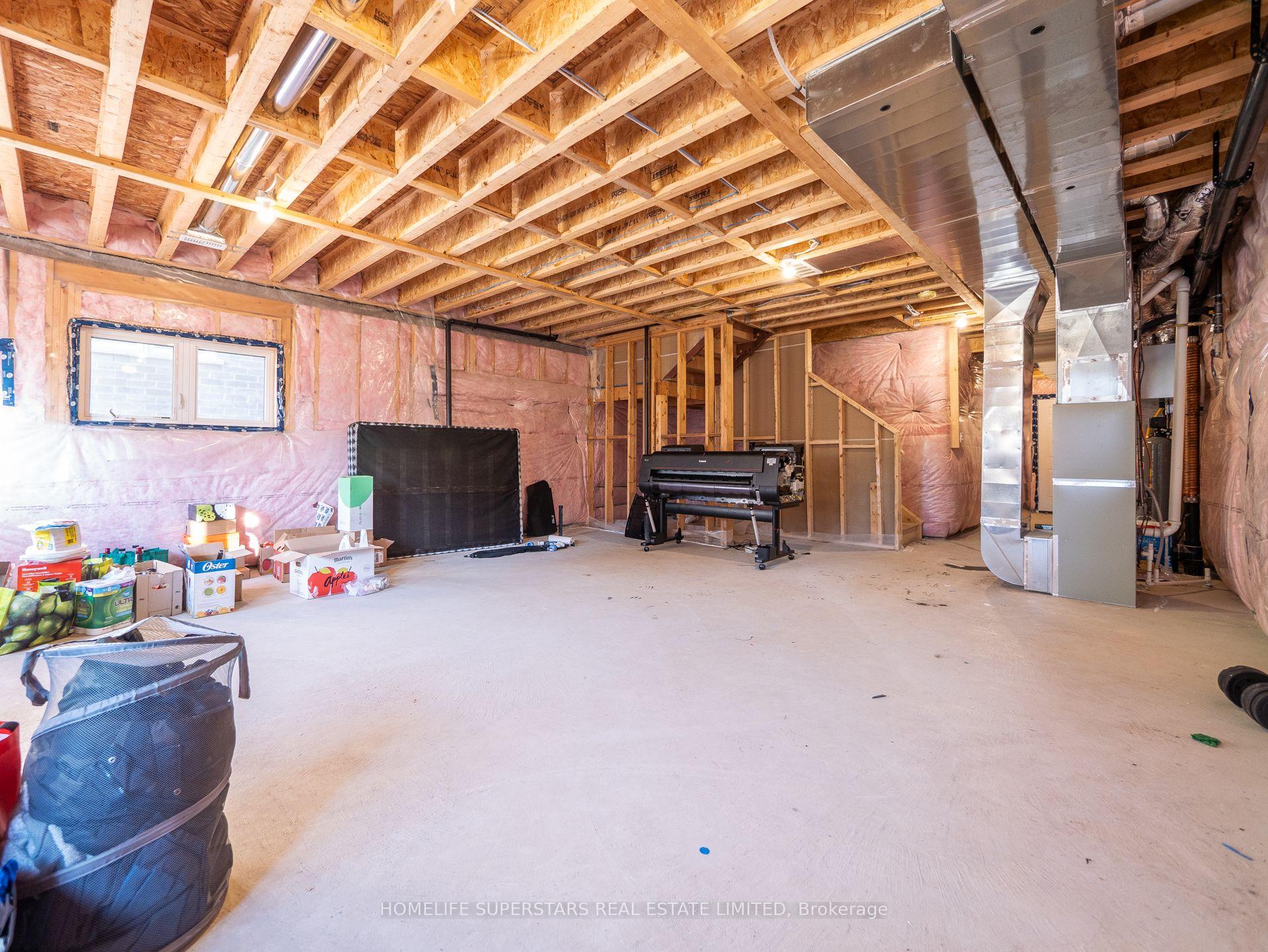 Photo 36 of 645 Benninger Drive, Kitchener — HOMEH