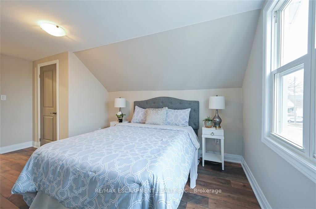 Photo 25 of Unit UPPER  UNIT, 180 Tolton Avenue, Hamilton, Normanhurst — HOMEH