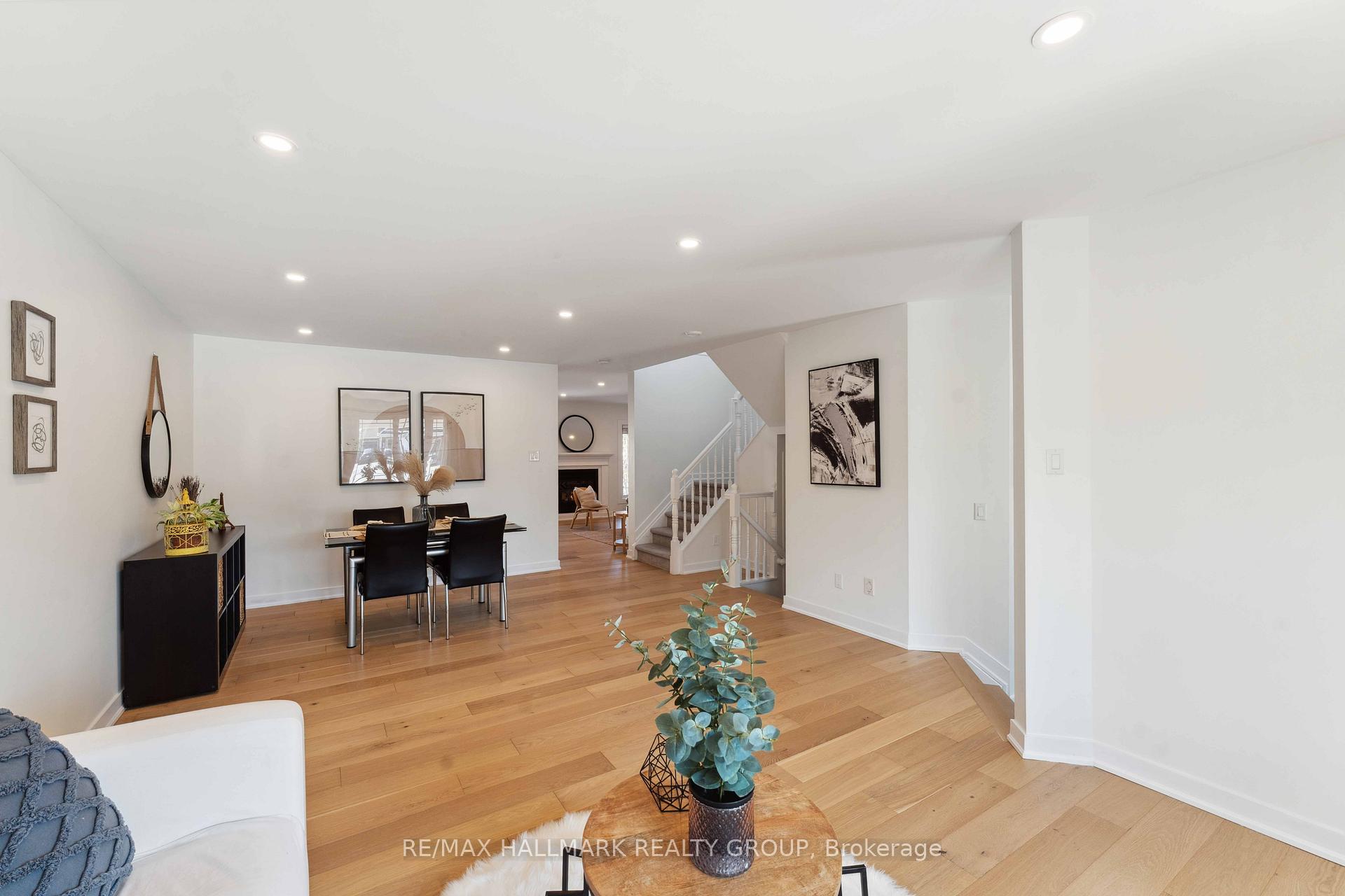 Photo 3 of 1168 Halton Terrace, Ottawa, Kanata - Morgan's Grant/South March — HOMEH