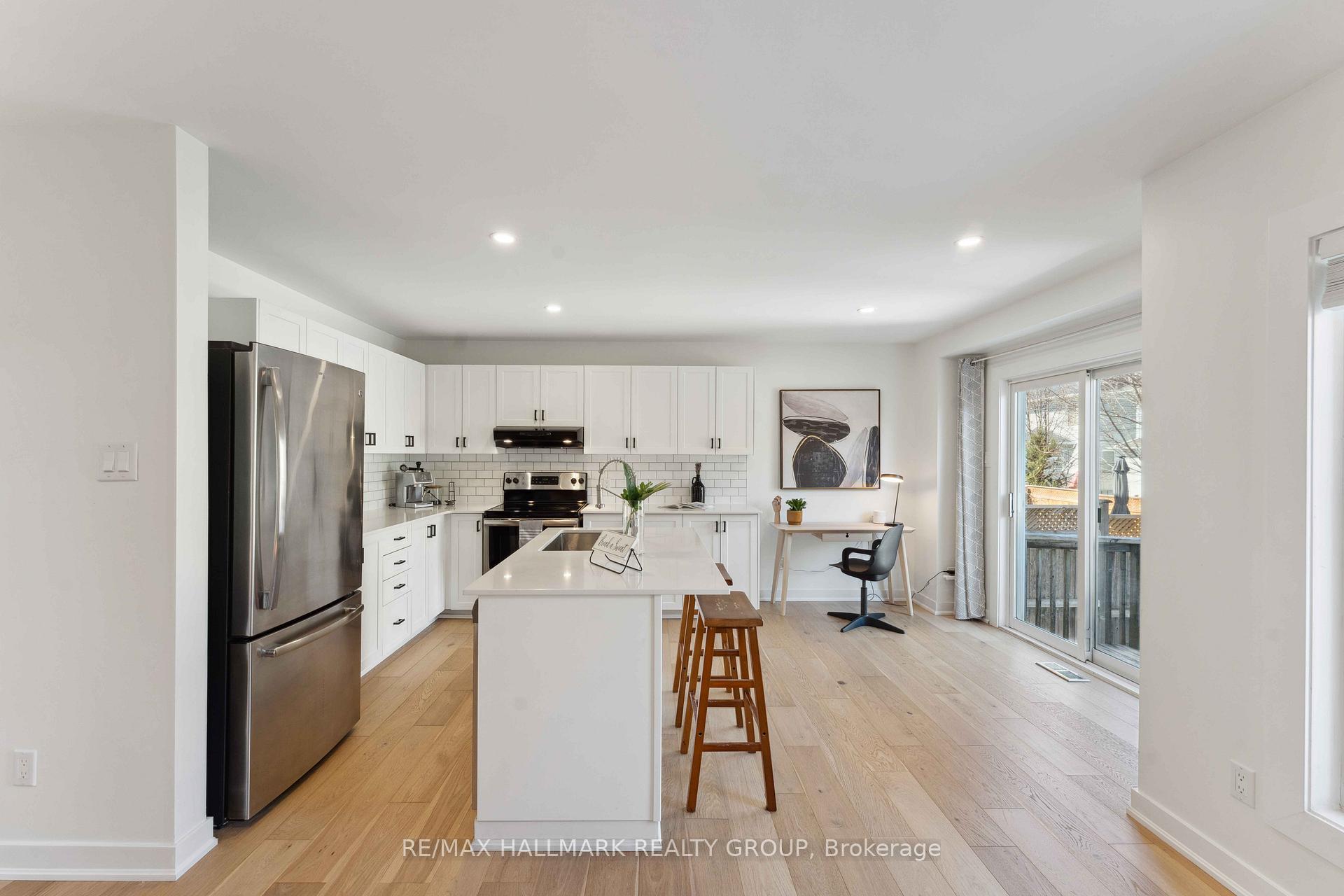 Photo 9 of 1168 Halton Terrace, Ottawa, Kanata - Morgan's Grant/South March — HOMEH