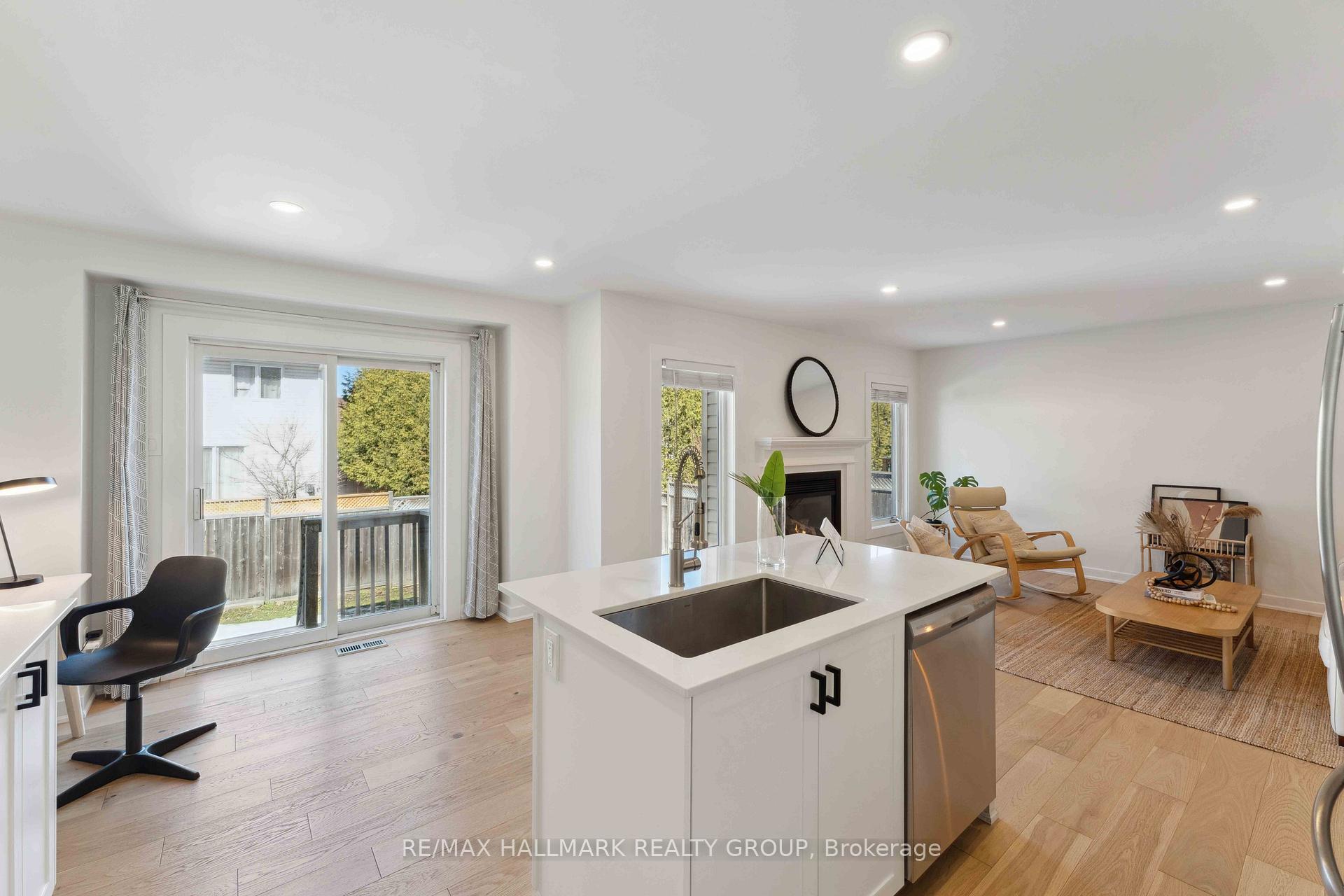 Photo 13 of 1168 Halton Terrace, Ottawa, Kanata - Morgan's Grant/South March — HOMEH