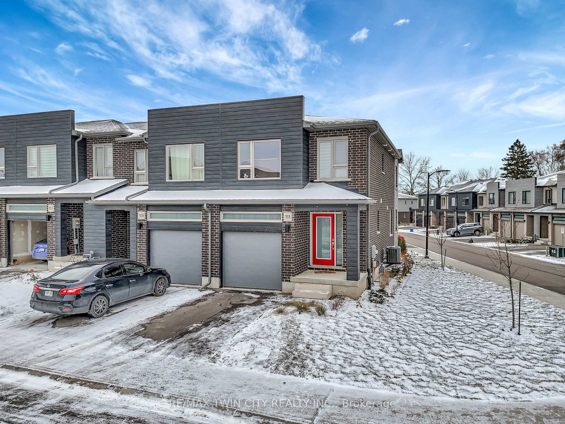 Front of 111 Pony Way W