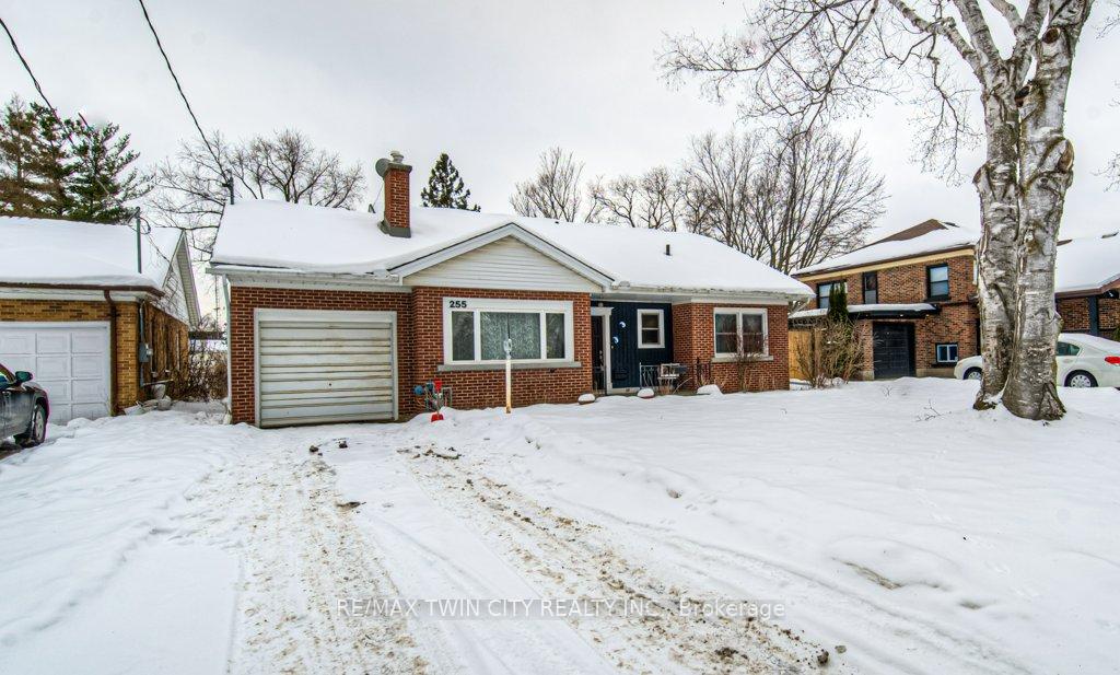 Photo 2 of 255 Bedford Road, Kitchener — HOMEH