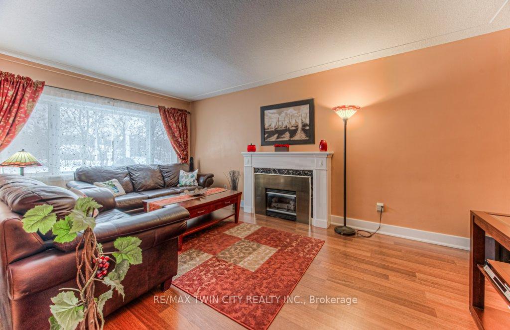 Photo 7 of 255 Bedford Road, Kitchener — HOMEH