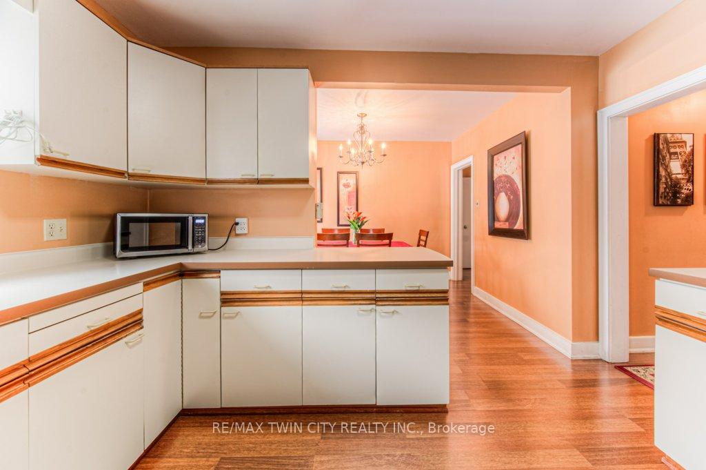Photo 15 of 255 Bedford Road, Kitchener — HOMEH
