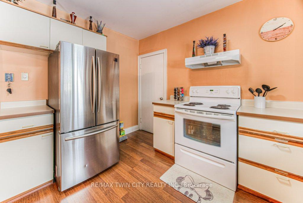 Photo 16 of 255 Bedford Road, Kitchener — HOMEH