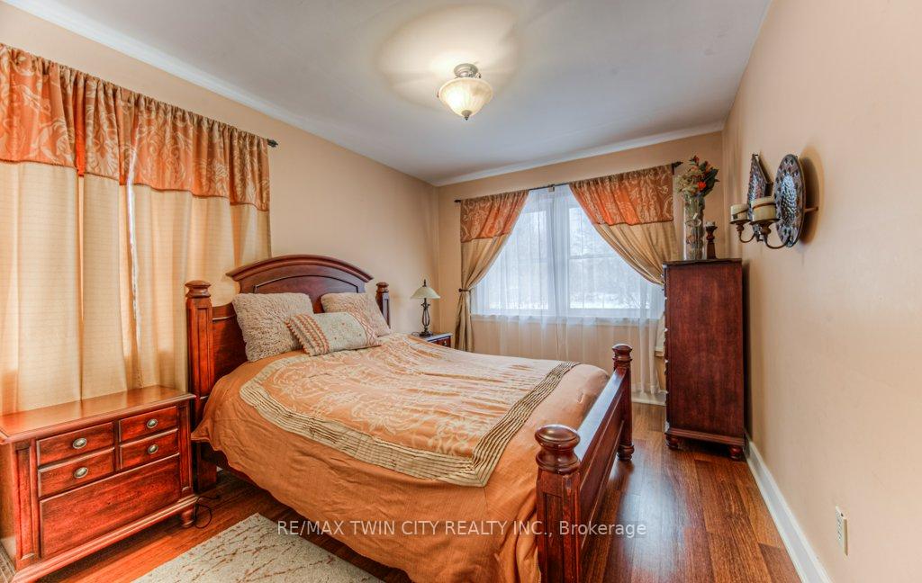 Photo 18 of 255 Bedford Road, Kitchener — HOMEH