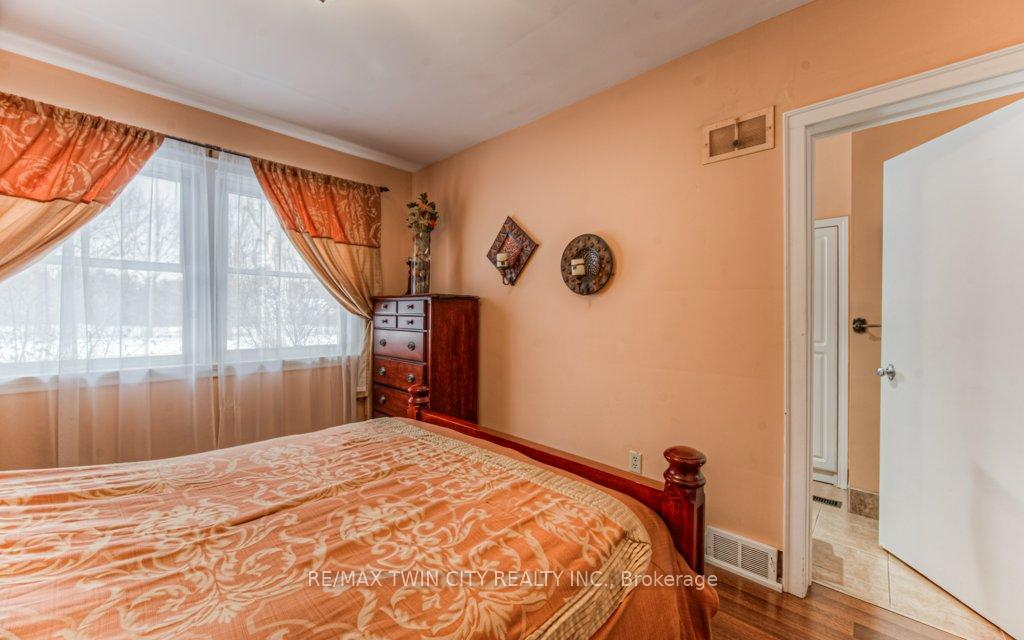 Photo 19 of 255 Bedford Road, Kitchener — HOMEH