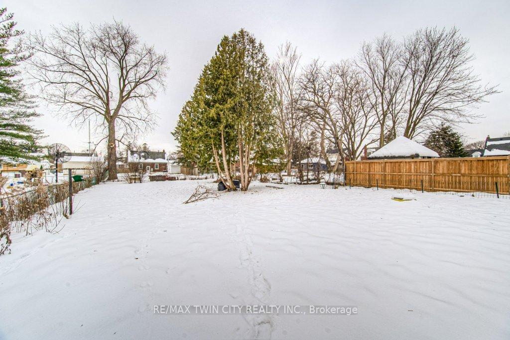 Photo 33 of 255 Bedford Road, Kitchener — HOMEH