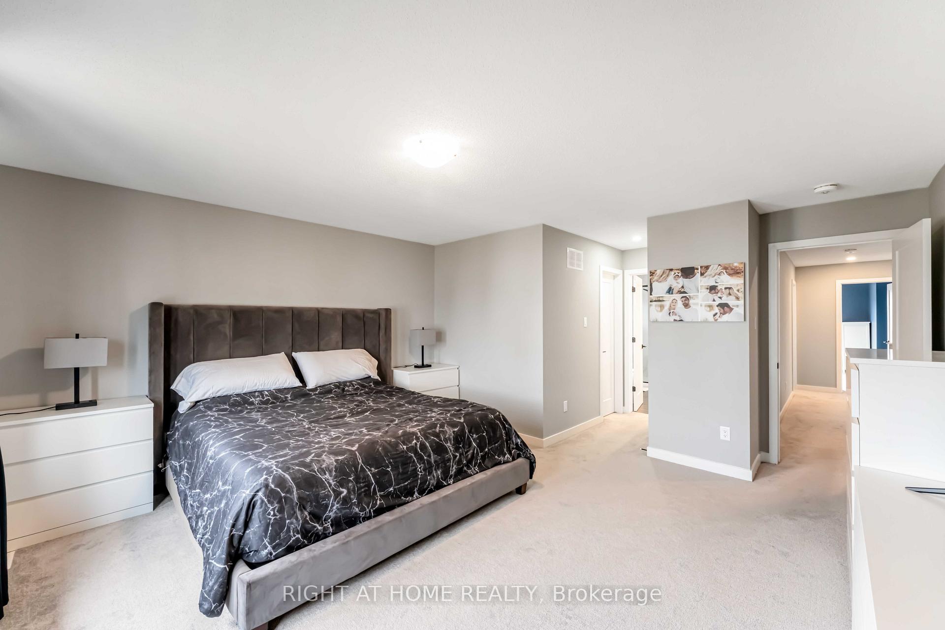 Photo 19 of 422 Gidran Circle, Ottawa, Kanata - Emerald Meadows/Trailwest — HOMEH