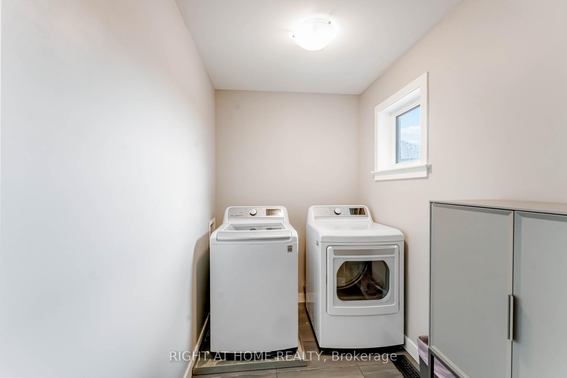 Photo 22 of 422 Gidran Circle, Ottawa, Kanata - Emerald Meadows/Trailwest — HOMEH
