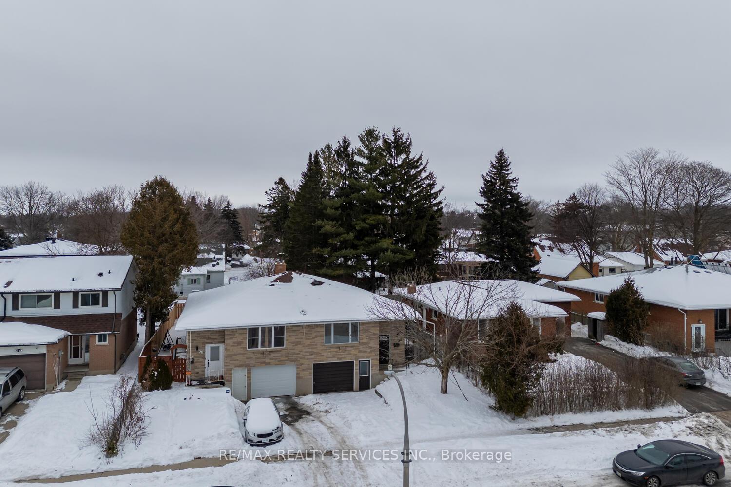 Photo 1 of 32 Obermeyer Drive, Kitchener — HOMEH