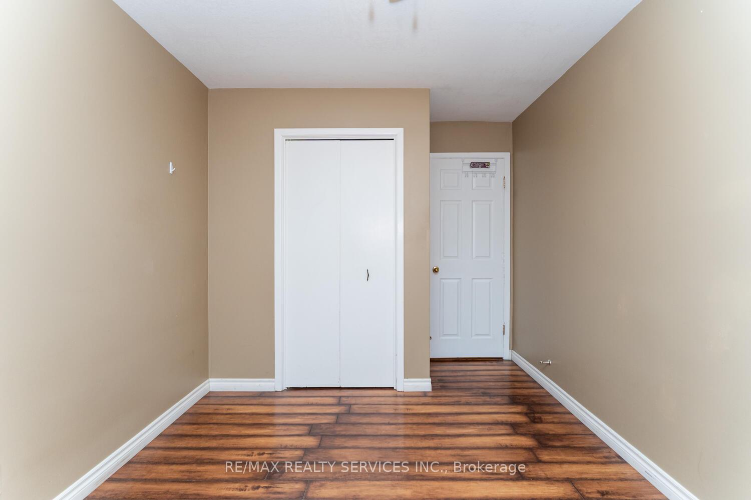 Photo 26 of 32 Obermeyer Drive, Kitchener — HOMEH