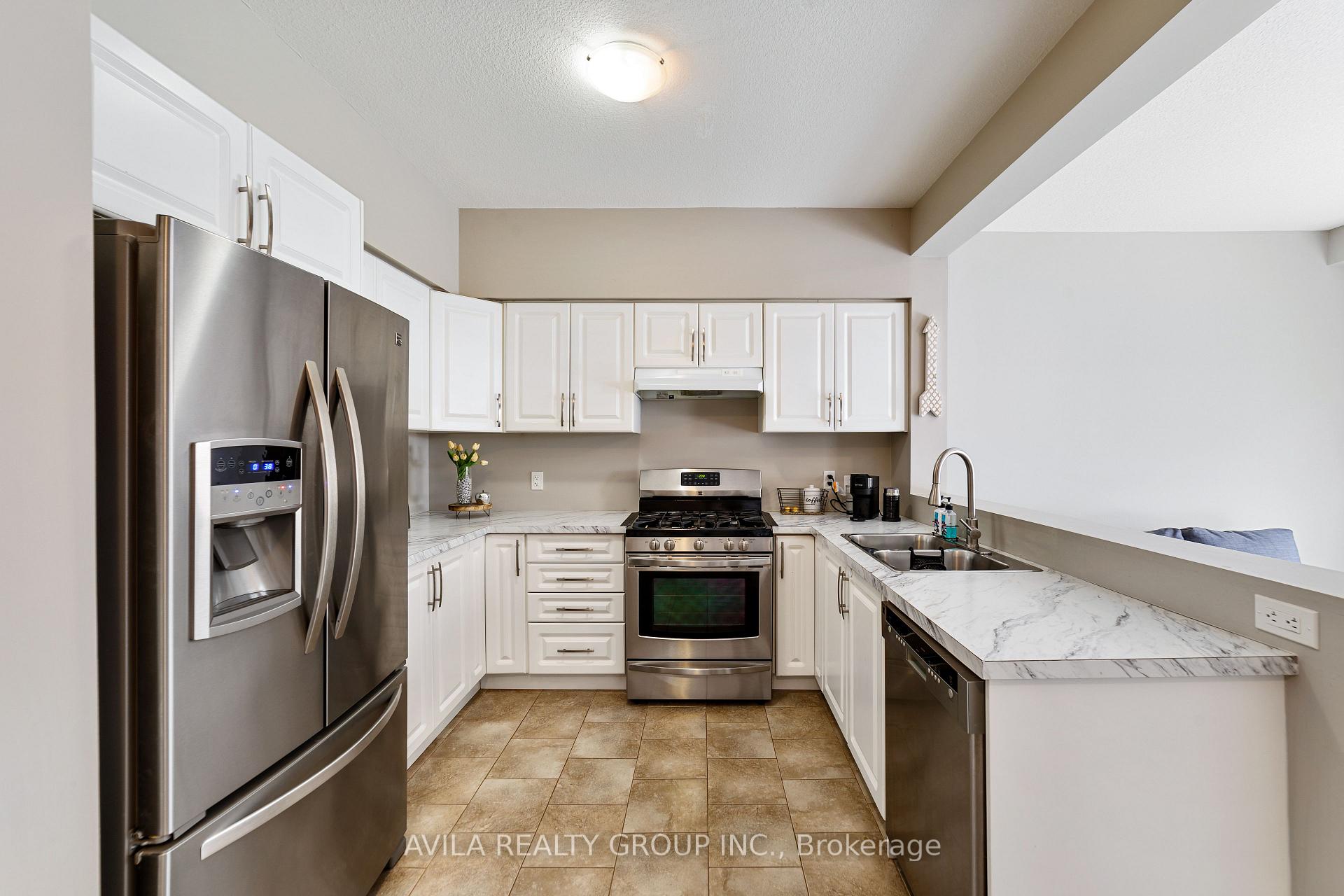 Photo 11 of Unit 18, 9 Hampton Brook Way, Hamilton, Mount Hope — HOMEH