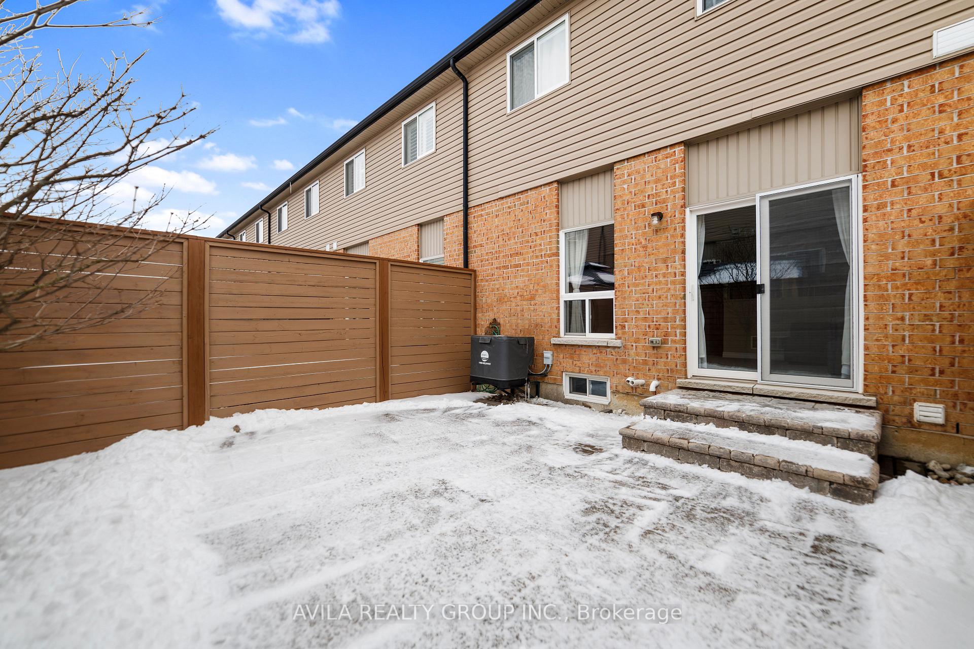 Photo 42 of Unit 18, 9 Hampton Brook Way, Hamilton, Mount Hope — HOMEH
