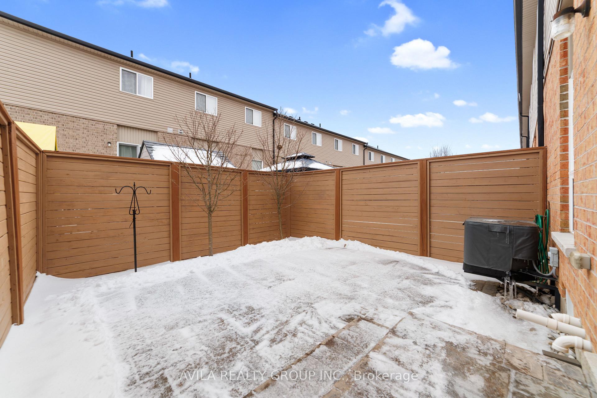 Photo 43 of Unit 18, 9 Hampton Brook Way, Hamilton, Mount Hope — HOMEH