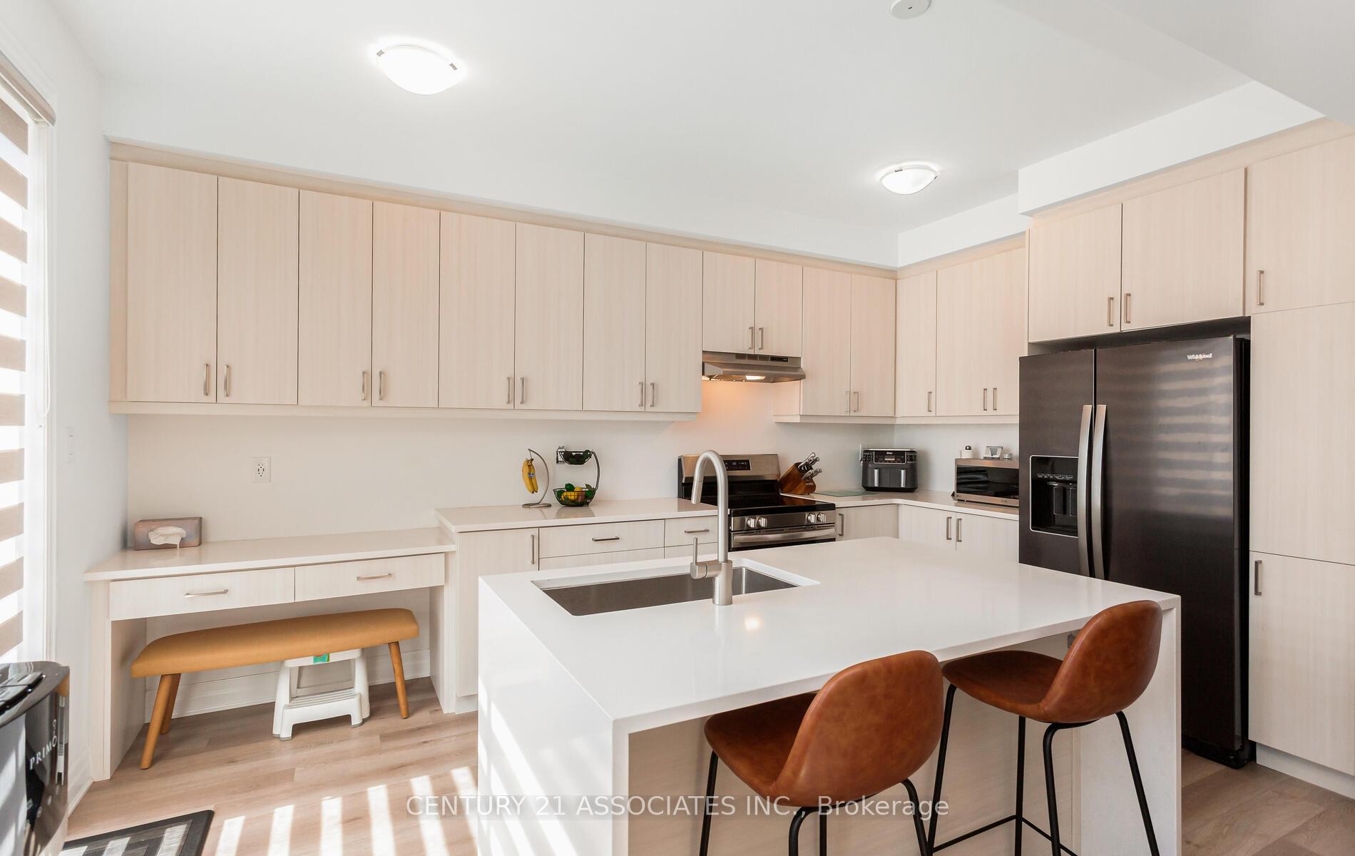 Photo 18 of 1796 Thames Circle, Milton, Bowes — HOMEH