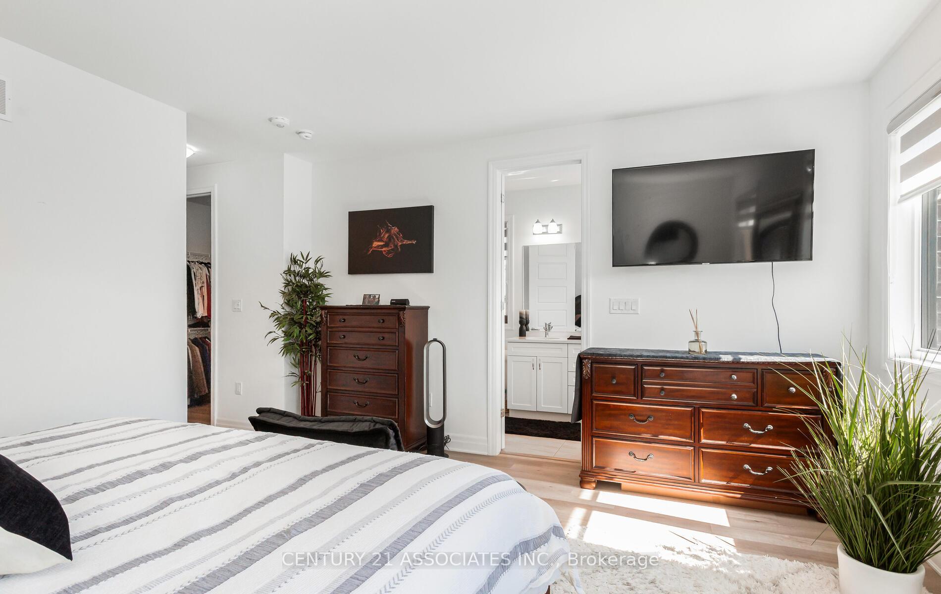 Photo 29 of 1796 Thames Circle, Milton, Bowes — HOMEH