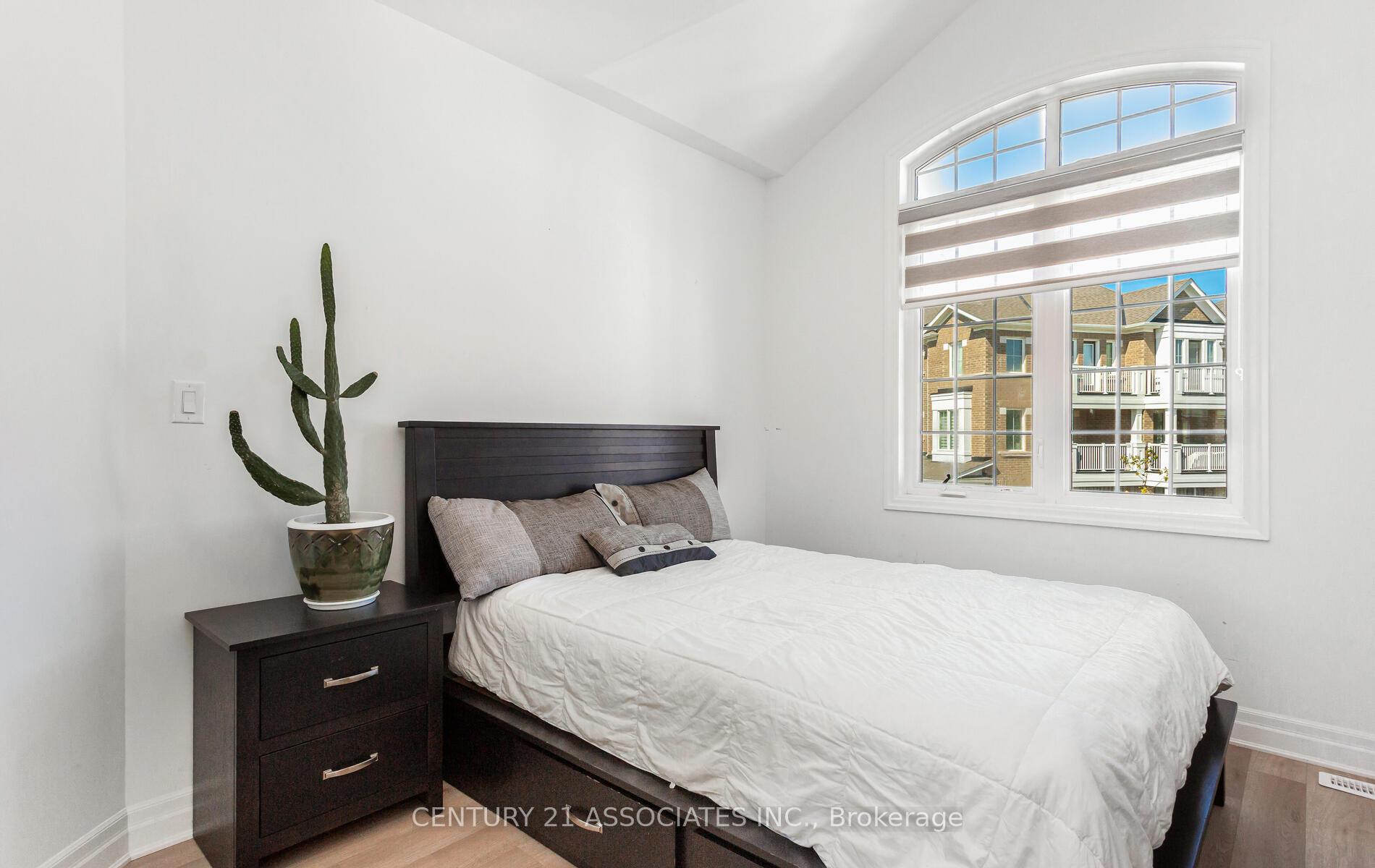 Photo 40 of 1796 Thames Circle, Milton, Bowes — HOMEH