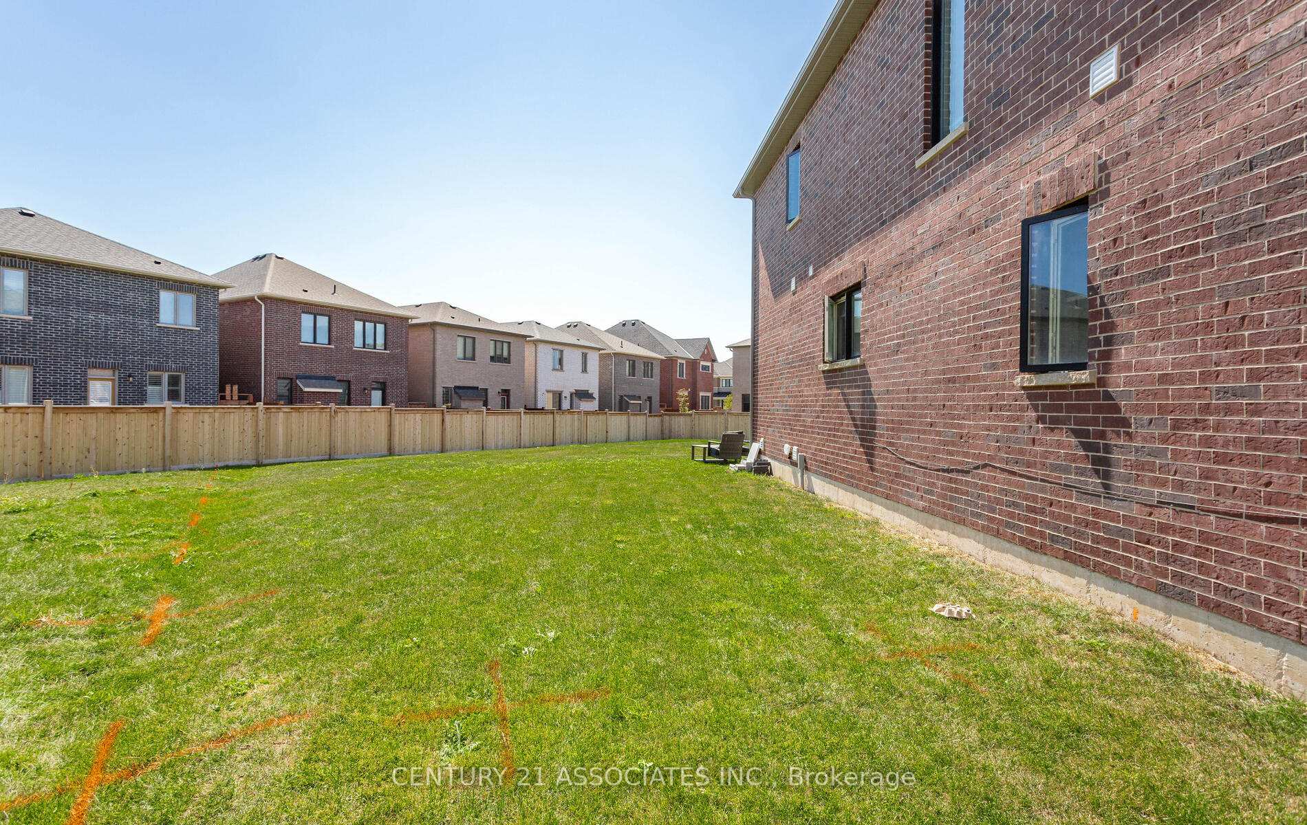 Photo 46 of 1796 Thames Circle, Milton, Bowes — HOMEH