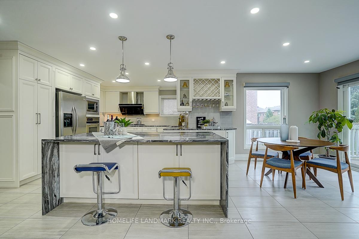 Photo 10 of 74 Webber Crescent, Markham, Unionville — HOMEH