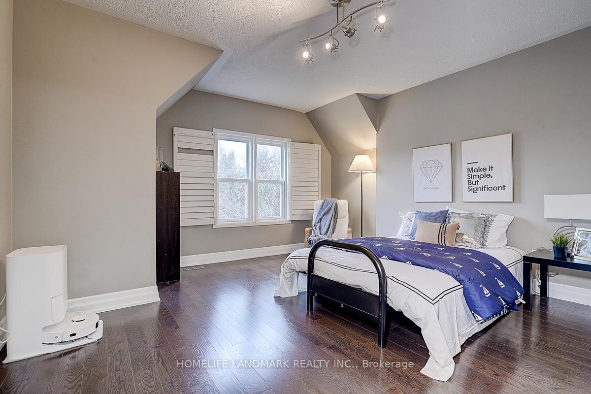 Photo 40 of 74 Webber Crescent, Markham, Unionville — HOMEH