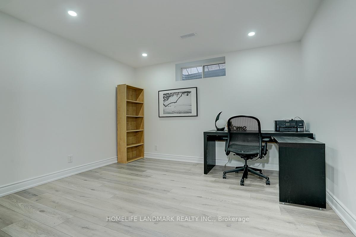 Photo 44 of 74 Webber Crescent, Markham, Unionville — HOMEH