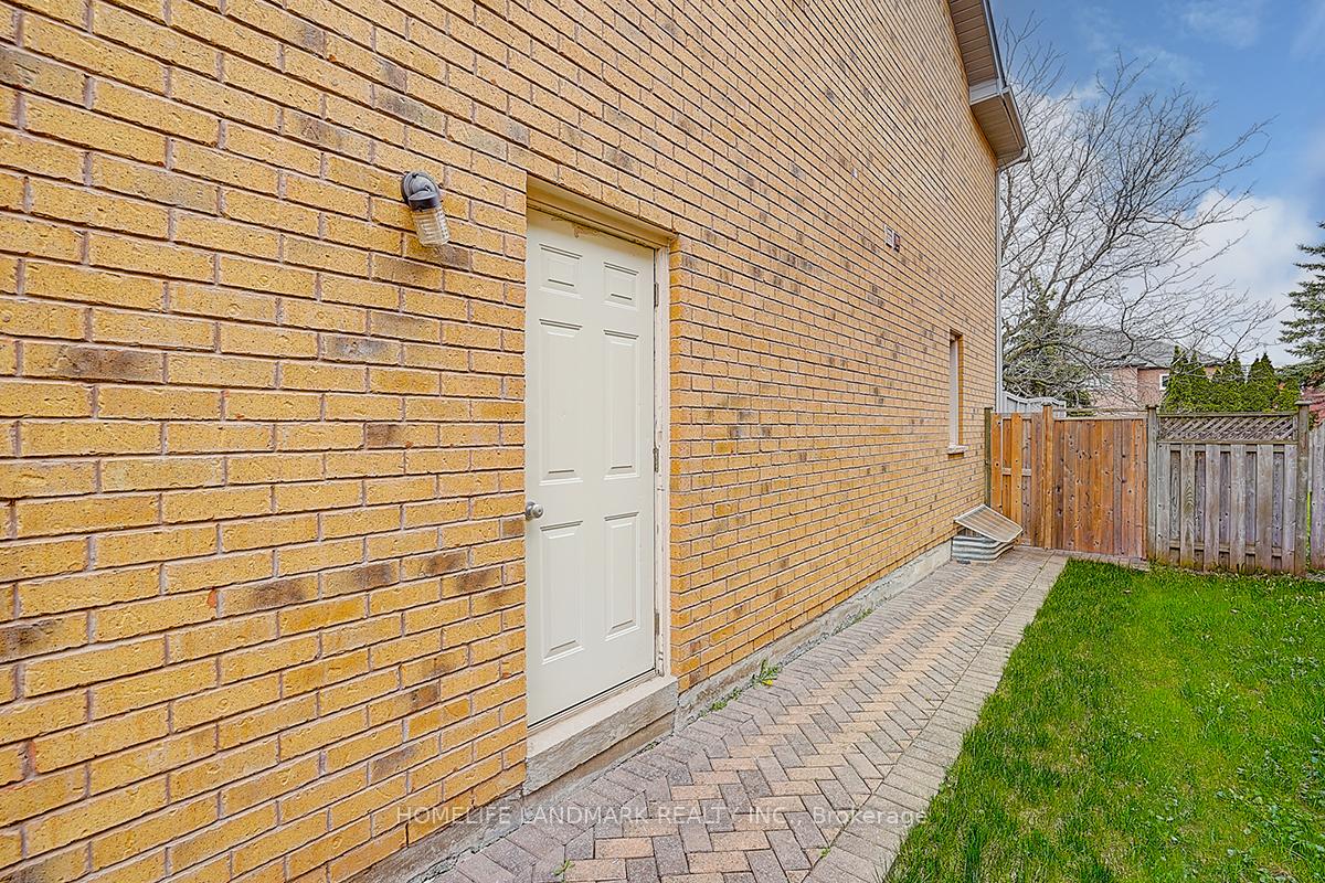 Photo 48 of 74 Webber Crescent, Markham, Unionville — HOMEH