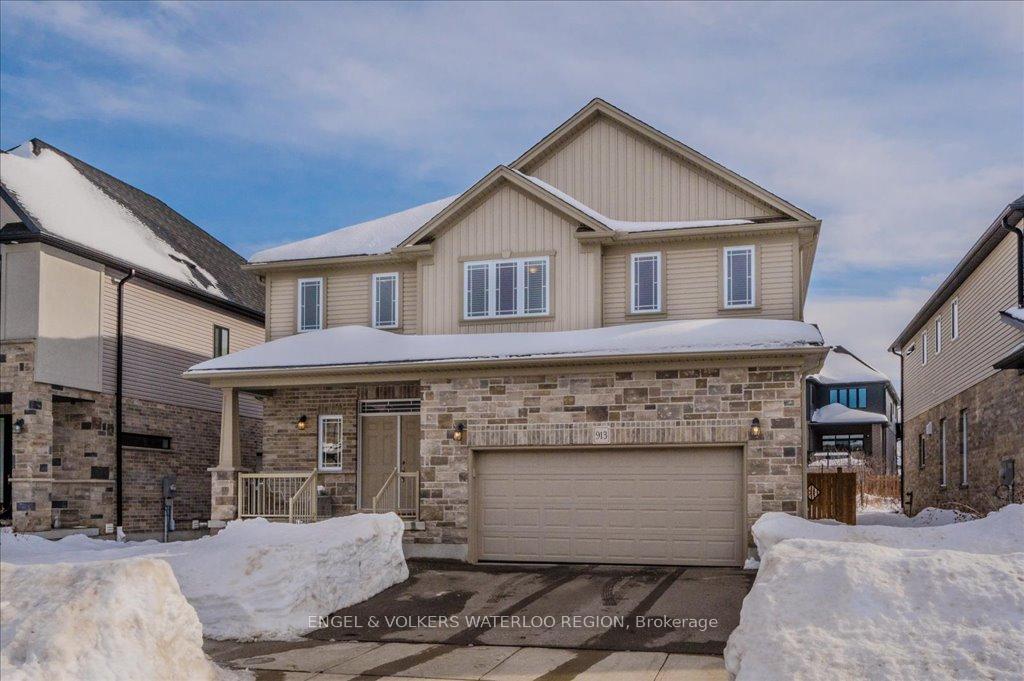 Photo 2 of 913 Redtail Court, Kitchener, Bridgeport — HOMEH