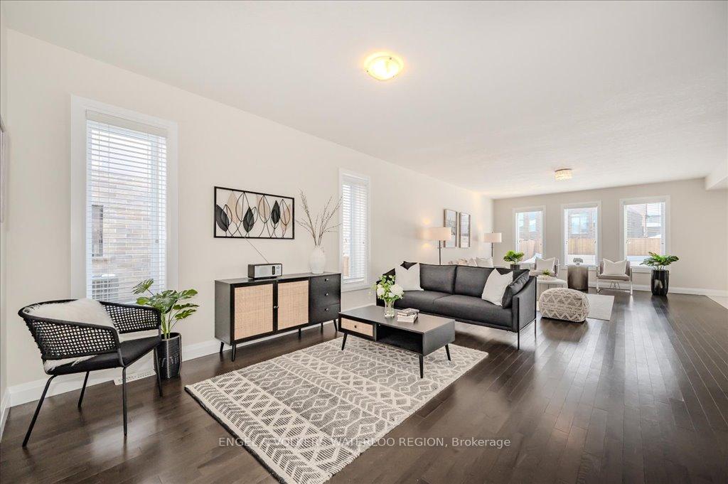 Photo 6 of 913 Redtail Court, Kitchener, Bridgeport — HOMEH
