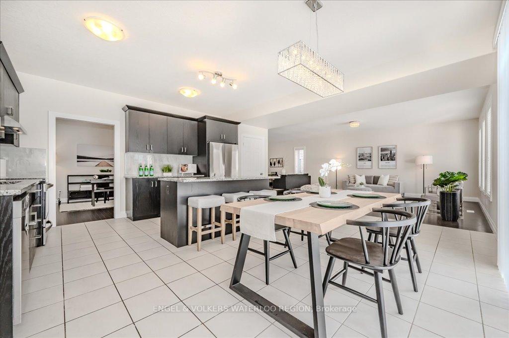 Photo 19 of 913 Redtail Court, Kitchener, Bridgeport — HOMEH