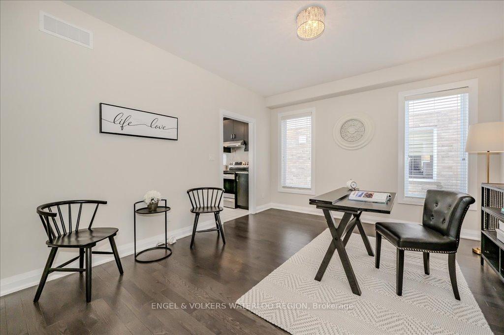 Photo 23 of 913 Redtail Court, Kitchener, Bridgeport — HOMEH