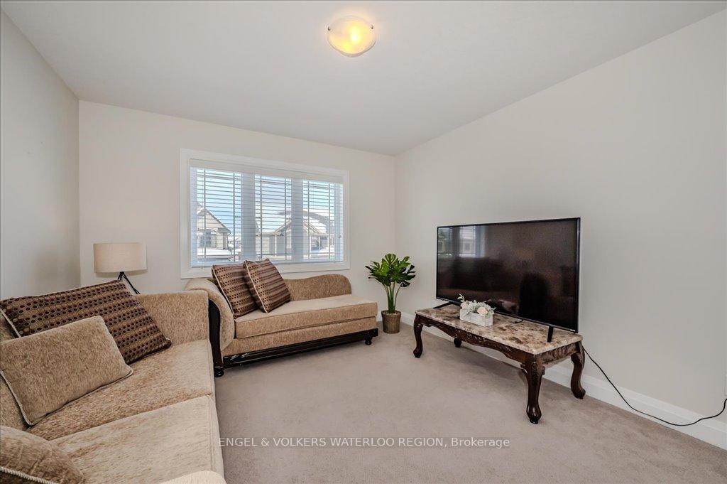 Photo 29 of 913 Redtail Court, Kitchener, Bridgeport — HOMEH