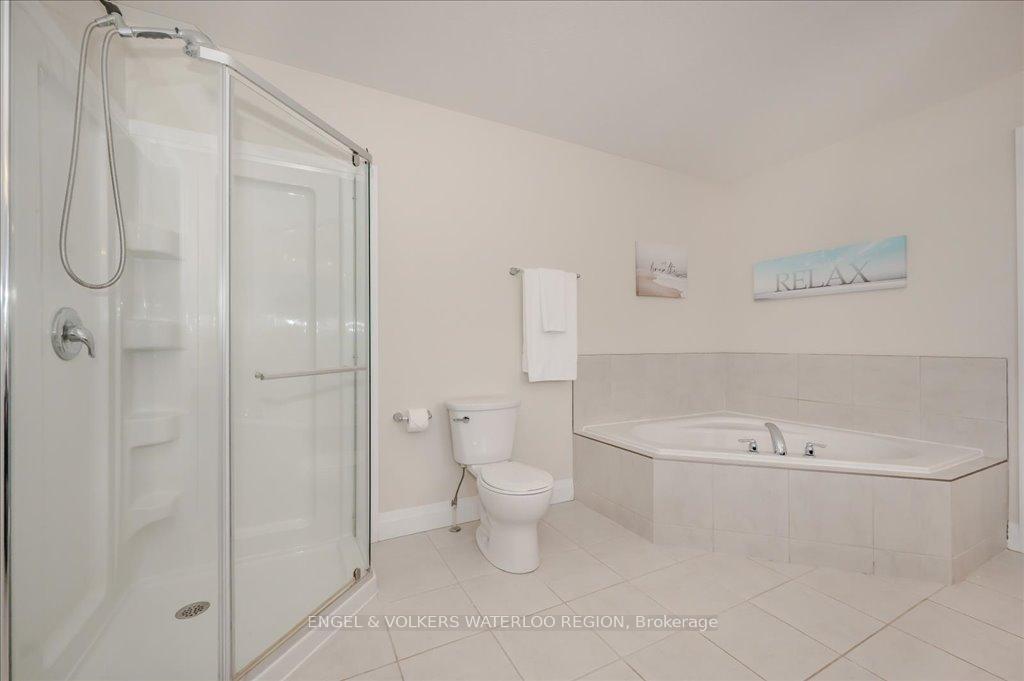 Photo 38 of 913 Redtail Court, Kitchener, Bridgeport — HOMEH