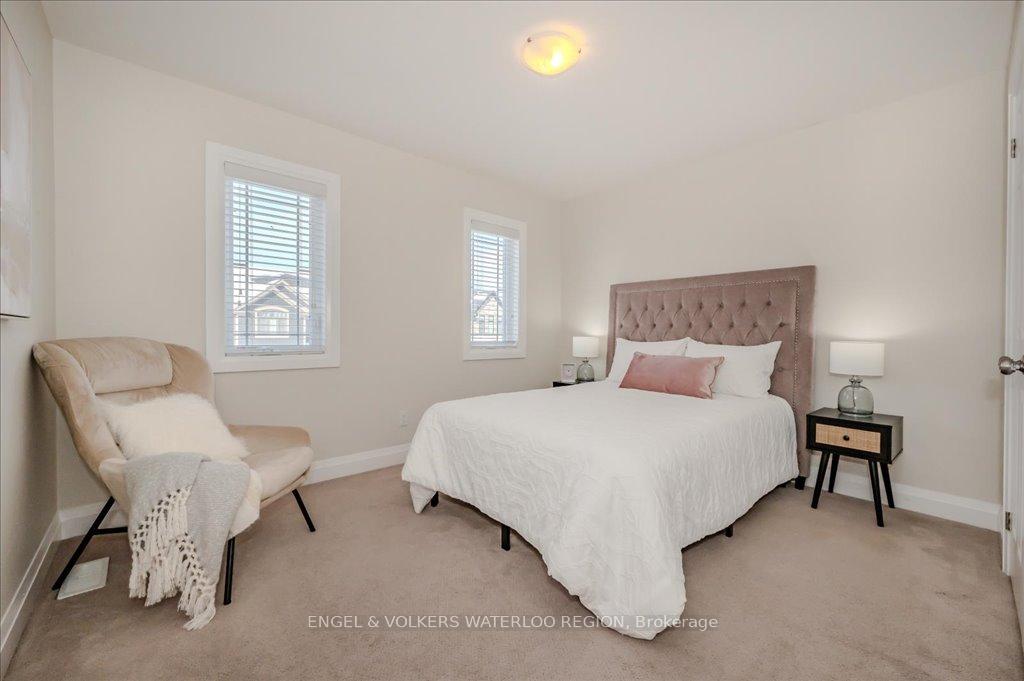 Photo 41 of 913 Redtail Court, Kitchener, Bridgeport — HOMEH