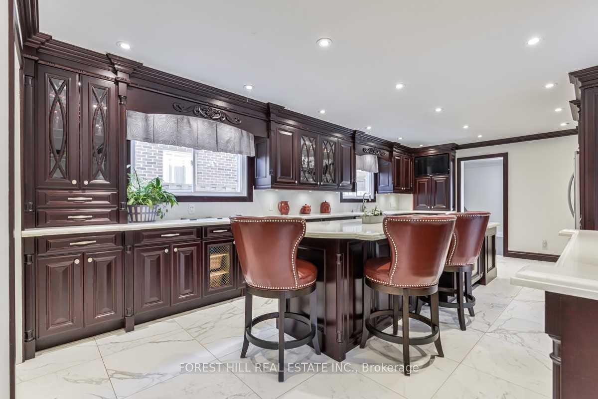 Photo 5 of 257 Fincham Avenue, Markham, Markham Village — HOMEH