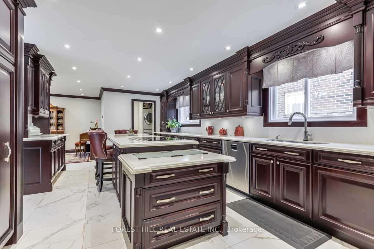 Photo 6 of 257 Fincham Avenue, Markham, Markham Village — HOMEH
