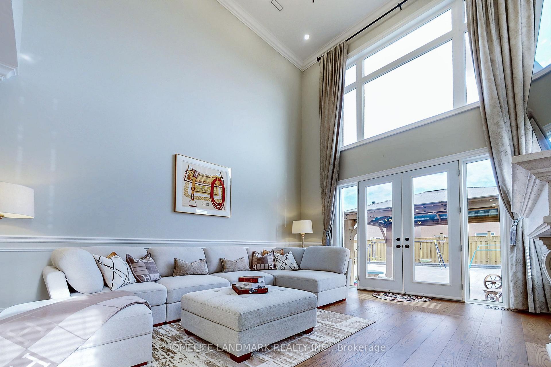 Photo 10 of 47 Riverbend Road, Markham, Village Green-South Unionville — HOMEH