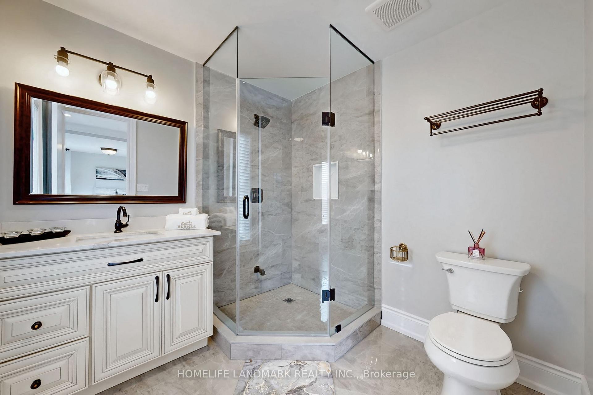Photo 24 of 47 Riverbend Road, Markham, Village Green-South Unionville — HOMEH