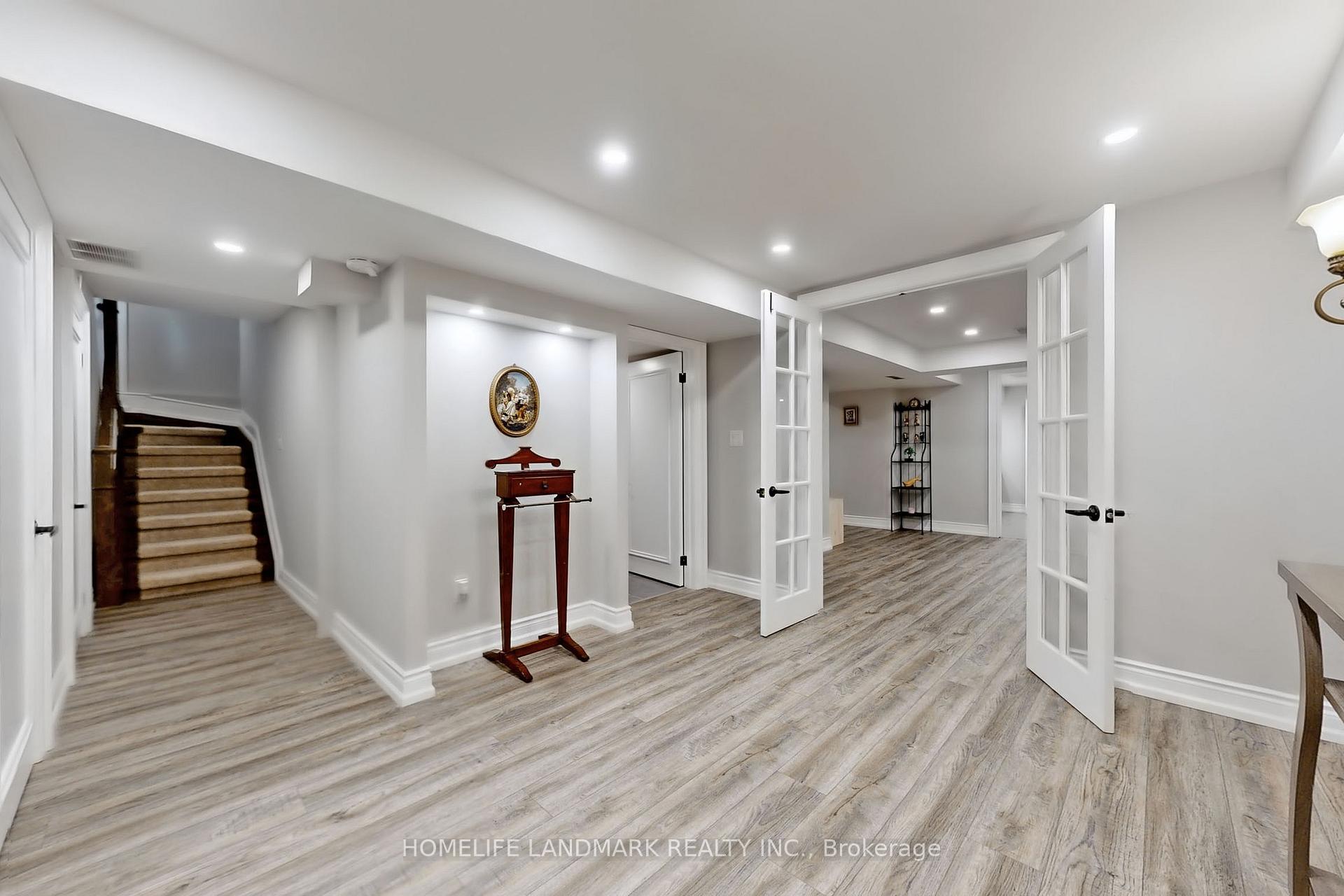 Photo 38 of 47 Riverbend Road, Markham, Village Green-South Unionville — HOMEH