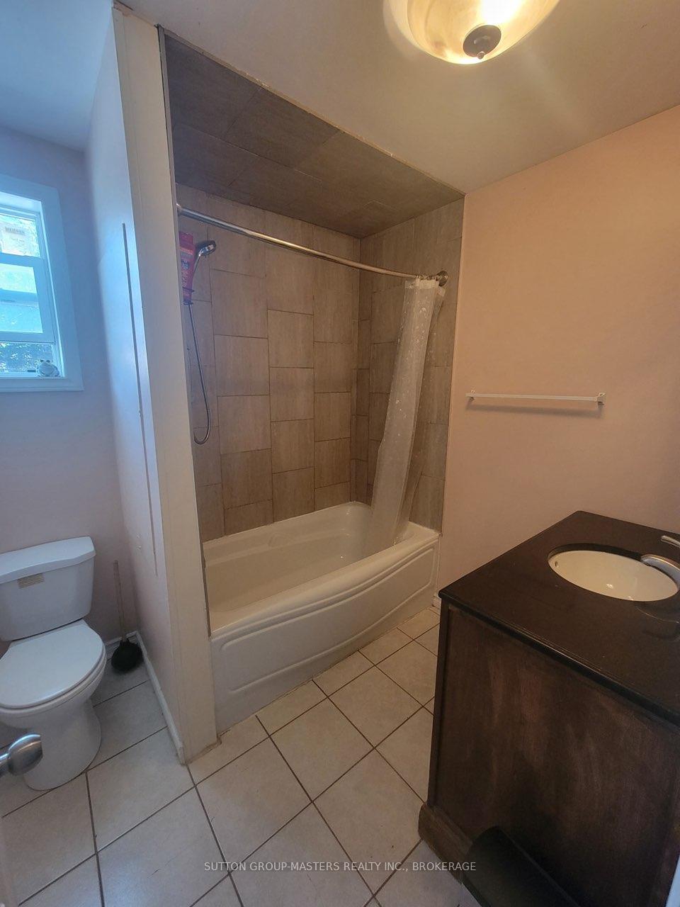 Photo 8 of 284 Patrick Street, Kingston, East of Sir John A. Blvd — HOMEH