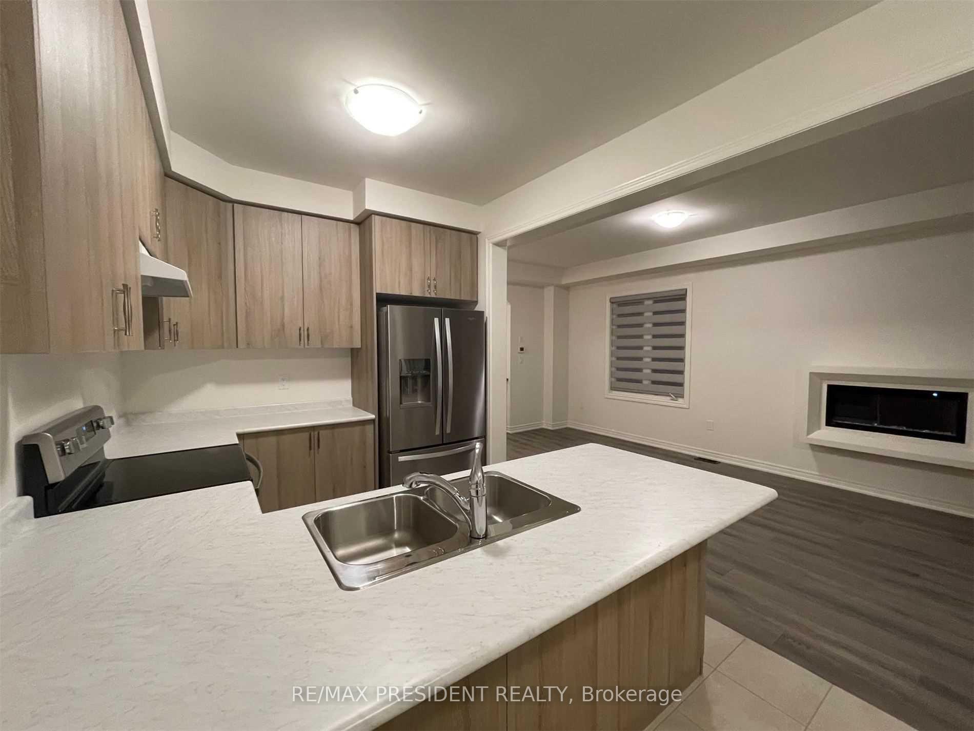 Photo 9 of 81 Westfield Crescent, Hamilton, Waterdown — HOMEH