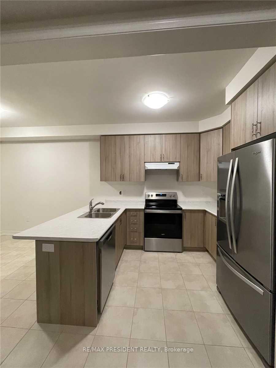 Photo 11 of 81 Westfield Crescent, Hamilton, Waterdown — HOMEH
